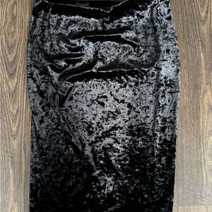 Vincent Camuto Black Velvet Pencil Skirt Size M
